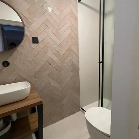 Relax アパート ザダル